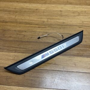 2015-2019 BMW 530i 540i M550i G30 Front Right Door Sill Scuff Plate M OEM