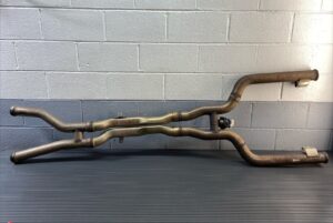 2015-2021 Mercedes C63 W205 4.0L V8 Exhaust Muffler Midle Pipe Silencer OEM