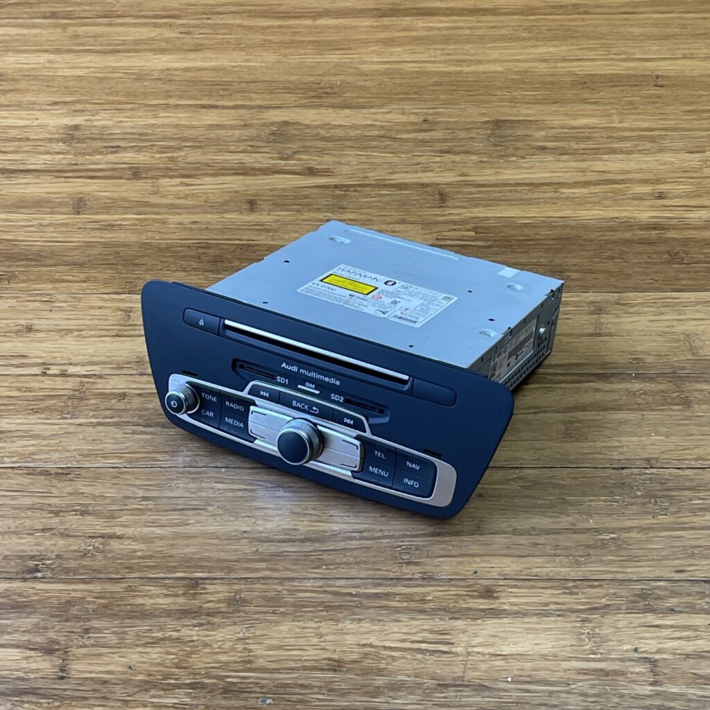 2016-2017 Audi Q3 8U Audio Radio GPS Navigation Multimedia CD Player OEM