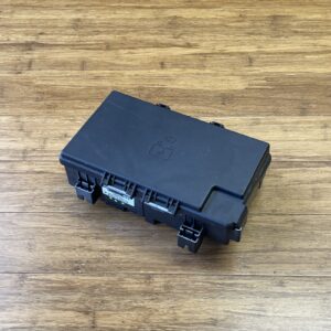 2016–2017 Jeep Grand Cherokee WK2 3.0L Engine Compartment Fuse Box 108K Mil OEM