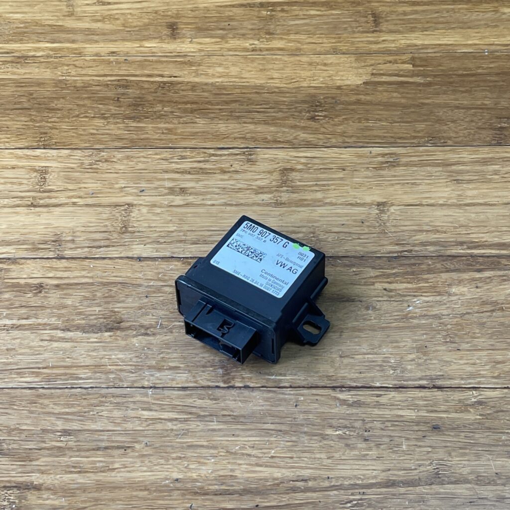 2016-2018 Audi Q3 8U Headlight Cornering Light Control Module 5M0907357G OEM