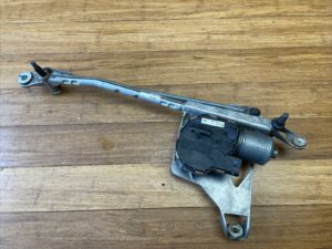 2017-2018 Audi Q7 4M Front Windshield Wiper Motor Linkage Assembly OEM