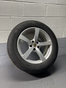 2017-2021 Porsche Macan 95B Rear Alloy Wheel Rim Disc 9j x 18 ET21 OEM *NOTE*