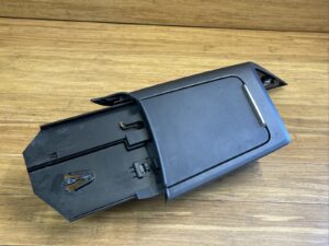 2017-2023 Audi R8 4S Center Console Storage Trim Panel Black OEM *NOTE*