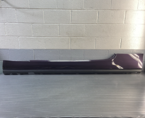 2017-2023 Rolls Royce Dawn RR6 Right Rocker Panel Trim Purple R95 OEM *NOTE*