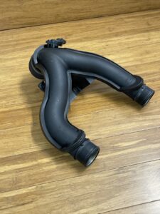 2017-2024 Maserati Levante Engine air Intake Inlet Duct Tube MAF Sensor OEM