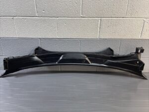 2018-2019 BMW 640i GT G32 xDrive Gran Turismo Cowl Top Cover Lid OEM 7404746
