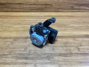 2018-2021 BMW M2 F87 Anti-Lock ABS Brake Pump Module Unit W / Bracket OEM