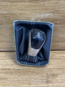 2018-2023 Volkswagen Tiguan Gear Level Shifter Trim Leather Knob OEM