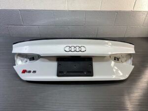 2018-2024 Audi RS5 F5 Coupe Rear Trunk Lid Liftgate White LS9R OEM *NOTE*