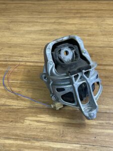 2018-2025 Audi S4 S5 SQ5 B9 Right Passenger Engine Motor Mount 4M0199372FG