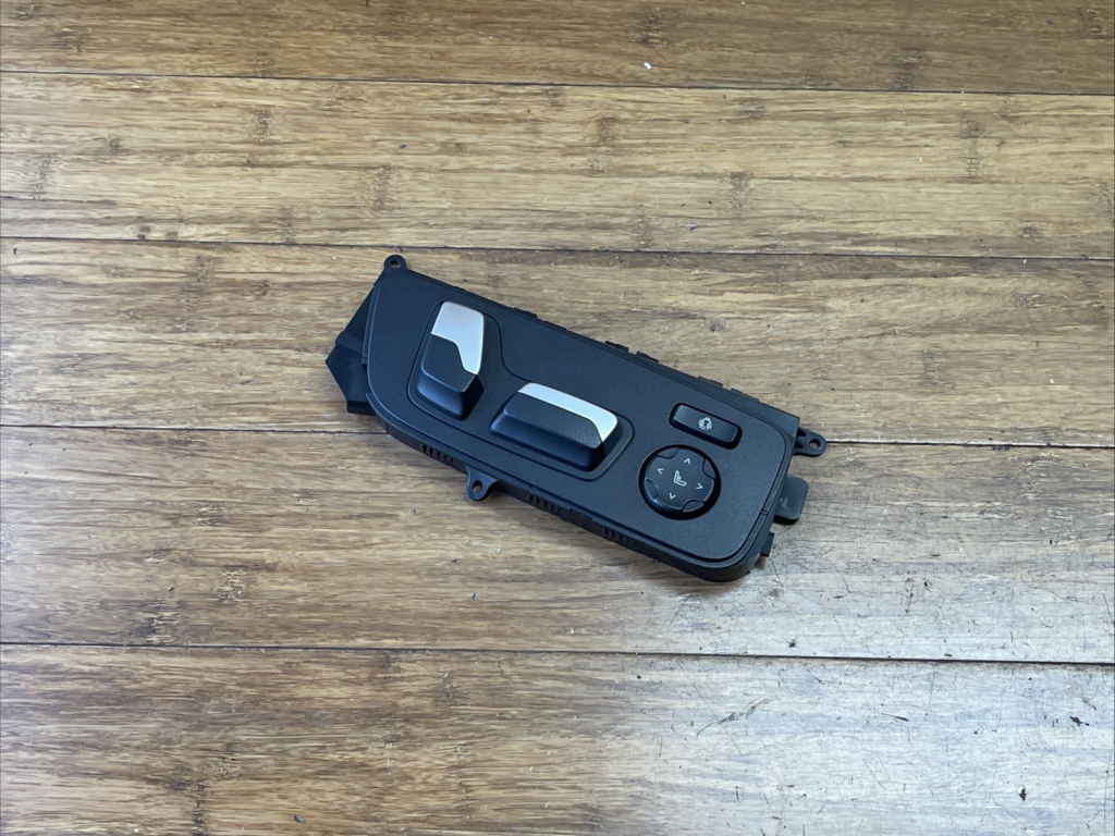 2018-2025 BMW 330i G20 Seat Adjustment Control Switch Front Right Black OEM