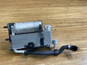 2019-2023 BMW X7 G07 3.0L Engine AC Air Conditioning Condenser W/ Drier OEM