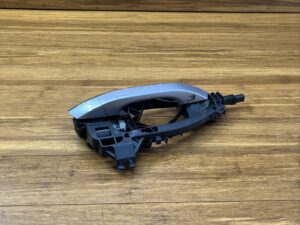 2019-2025 Audi A8 Front Right Exterior Door Handle 4N0837812E OEM *NOTE*