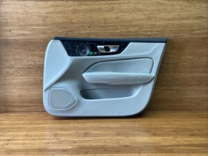 2019-2025 Volvo S60 Front Right Interior Door Trim Panel Card BLOND OEM