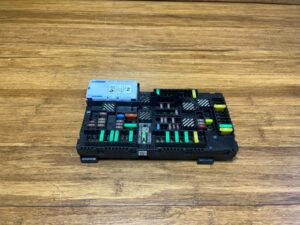 2022-2024 BMW X3 G01 Power Distribution Fuse Box Module Unit 5A04501 OEM
