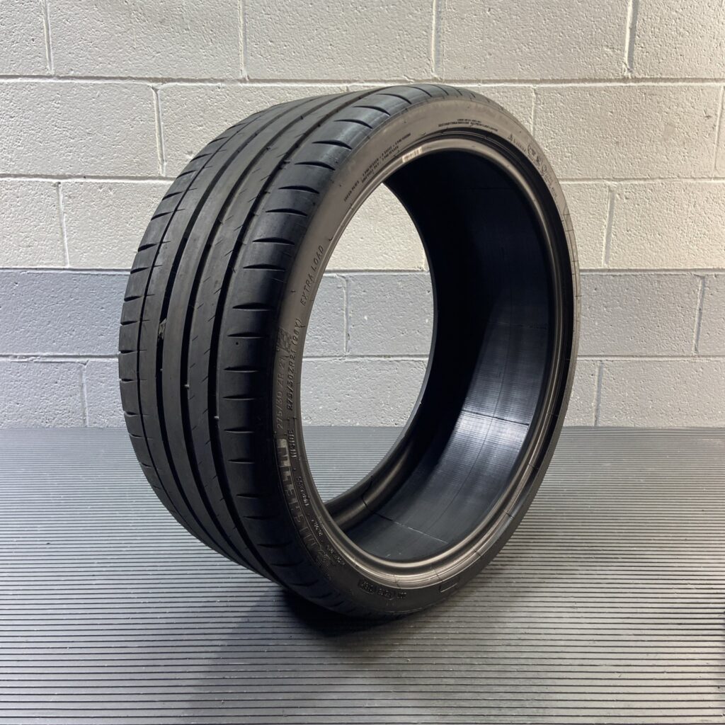 2023 Michelin Pilot Sport 4 S 275/30ZR21 98Y Summer Tire 4mm Tread OEM *NOTE*