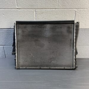 2003-2005 BMW Z4 E85 Engine Cooling Radiator Heat Exchanger OEM Unit (80k Miles)