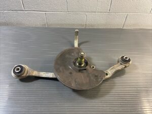 2003-2012 Mercedes SL550 R230 RWD Front Left Knuckle Spindle Hub Arm OEM