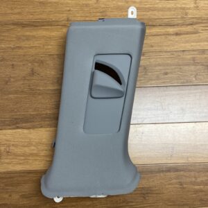 2004-2006 Volkswagen Phaeton Right Upper B Pillar Trim / Lining 3D5867244 OEM