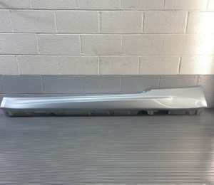 2008-2013 BMW M3 E92 Coupe Left Lower Rocker Panel Skirt Silver A29 OEM *NOTE*