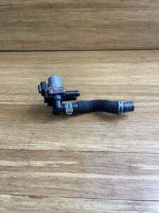 2008-2015 Audi R8 42 Spyder Heater Coolant Valve Pipe Hose OEM 34k Miles