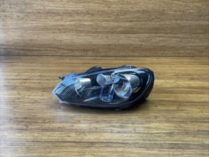 2010-2014 Volkswagen Jetta Headlight Lamp Assembly Front Left Side OEM *NOTE*