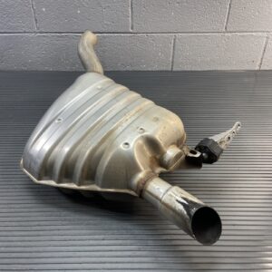 2011-2012 Audi Q5 8R Section Exhaust Pipe Muffler Silencer Rear Right Side OEM