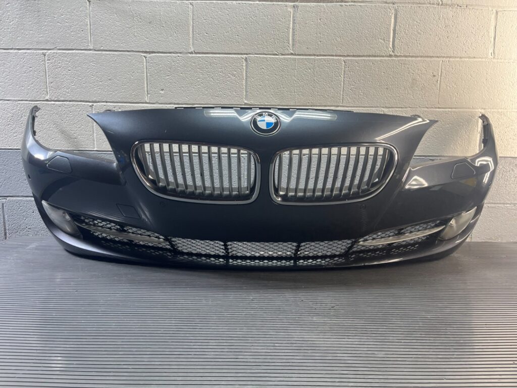 2011-2013 BMW 535xi F10 Bumper Cover W/ Grille Assembly Front Gray OEM *NOTE*