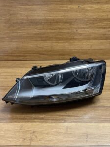 2011-2016 VW Volkswagen Jetta Left Side Headlight Headlamp Lamp Light OEM