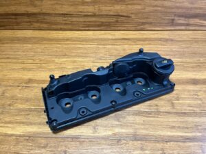 2012-2014 Volkswagen Passat B7 (3C) 2.0L TDI Diesel Engine Valve Cover OEM