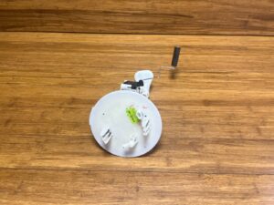 2012-2019 Mercedes ML63 AMG W166 5.5L Fuel Pump Sender Level Sensor OEM *NOTE*