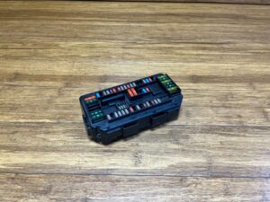 2012-2021 BMW 335i F30 Front Power Distribution Relay Fuse Box 9337879 OEM