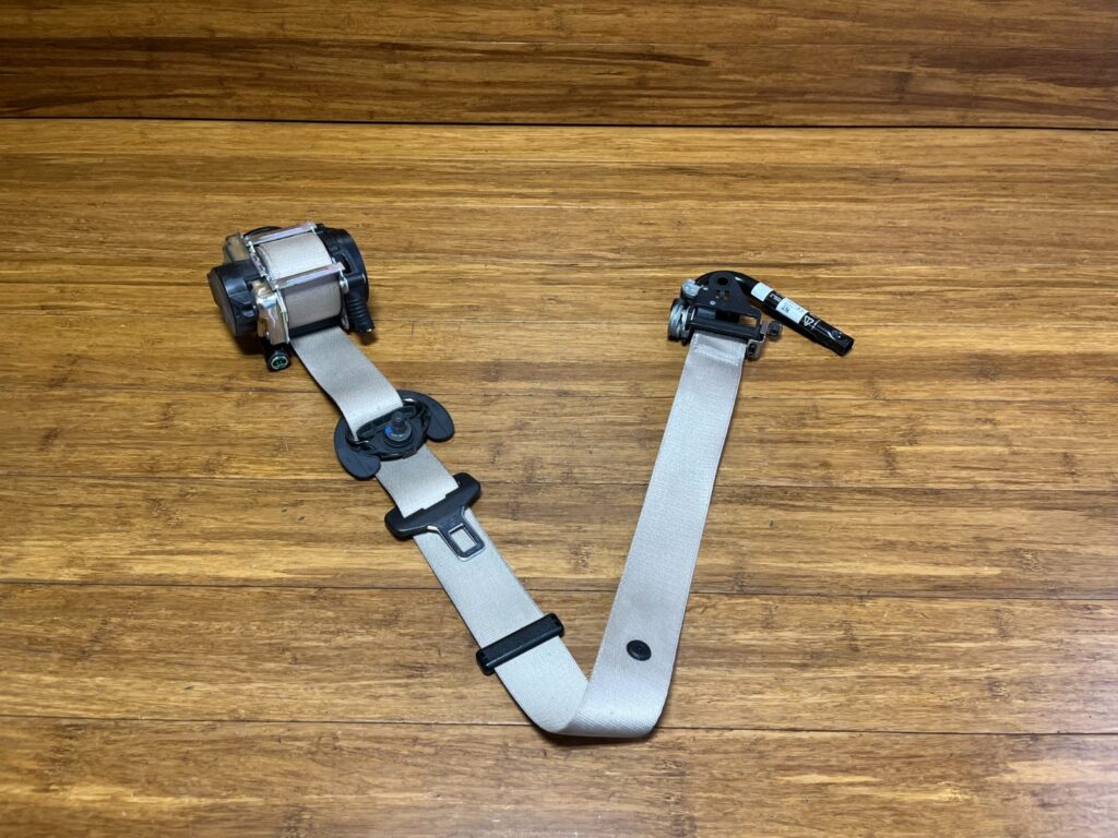 2014-2018 BMW F15 X5 Seatbelt Seat Belt Beige Retractor Front Right Side OEM