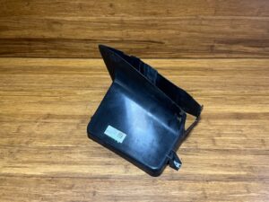2014-2018 BMW X5 F15 Air Duct Auxiliary Front Right Side Bracket 51748055212 OEM