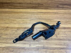 2014-2020 BMW M4 F83 Convertible Roof Left Side Hinge Assembly 7295245 OEM
