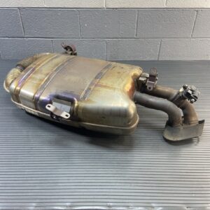 2014-2020 BMW i8 I12 Muffler Silencer Tail Pipe Rear W/ Exhaust Flap OEM