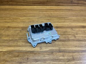 2014-2021 BMW X5 F15 4.4L Engine ECU Control Module Unit Front Side OEM