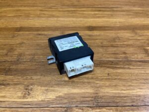 2014-2022 BMW X5 F15 Control Module Unit Fuel Pump Rear Right Side Unit OEM