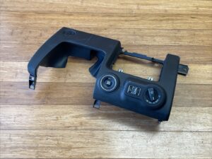 2014-2024 Maserati Ghibli M157 Dash Lower Interior Trim Panel 670025766 OEM