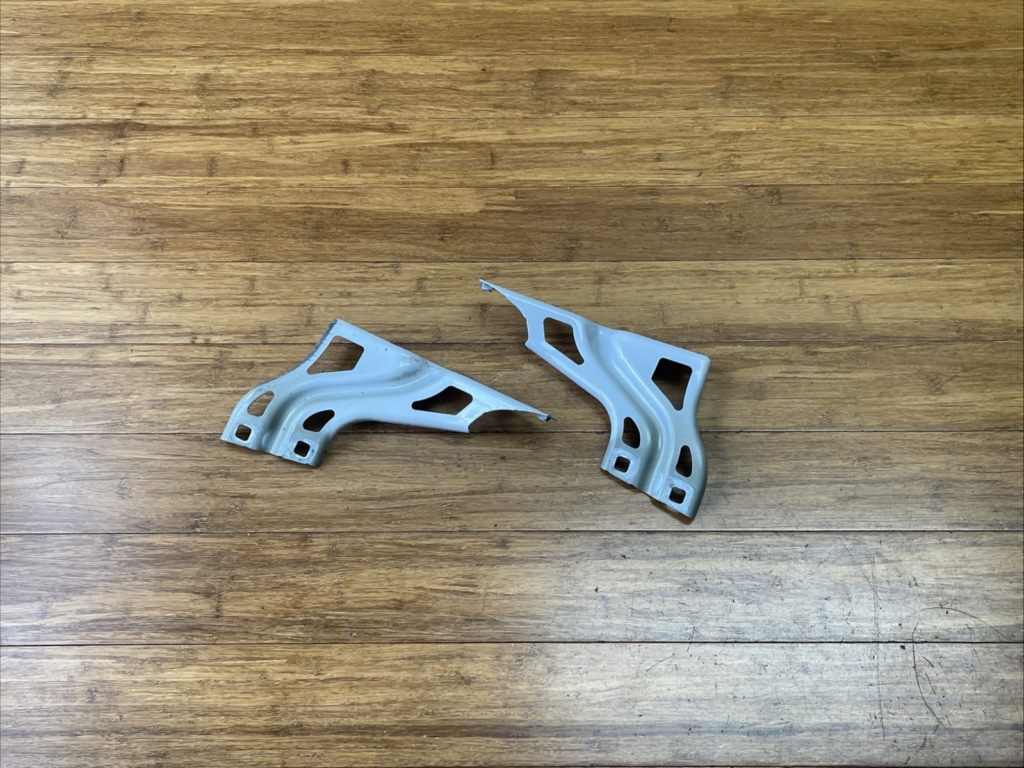 2015-2018 Audi Q3 8U Fender Support Bracket Pair Front Left & Right Side Set OEM