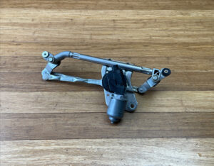 2015-2018 Ferrari California T WindScreen Wiper Motor Linkages 3k mil OEM