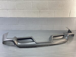 2015-2018 Porsche Cayenne 92A Valance Panel Rear Bumper Cover Spoiler OEM *NOTE*