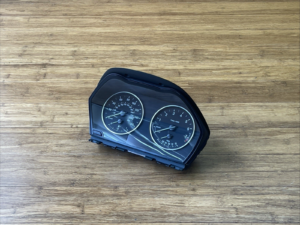 2016-2019 BMW X1 F48 2.0L Instrument Cluster Speedometer Gauge Cluster OEM