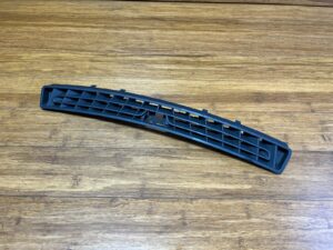 2016-2024 Audi R8 4S Front Upper Center Air Vent Grill Black 4S0819632 OEM