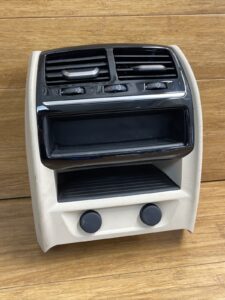 2017-2019 BMW M5 F90 Rear Center Console Trim W/ Vent Grille 9377080 OEM *NOTE*