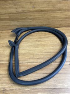 2017-2023 Audi R8 4S Front Left Door Body Weatherstrip Molding Trim OEM