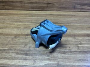 2017-2025 Audi A4 B9 2.0L Engine Front Right Mount Insulator Support Bracket OEM