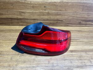 2018-2019 BMW M2 F87 Coupe Rear Right Outer Taillight LED Lamp Assembly OEM