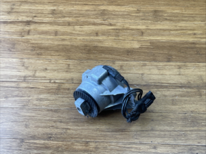 2018-2020 Mercedes GLC63 C253 Right Engine Motor Bracket Mount Unit OEM